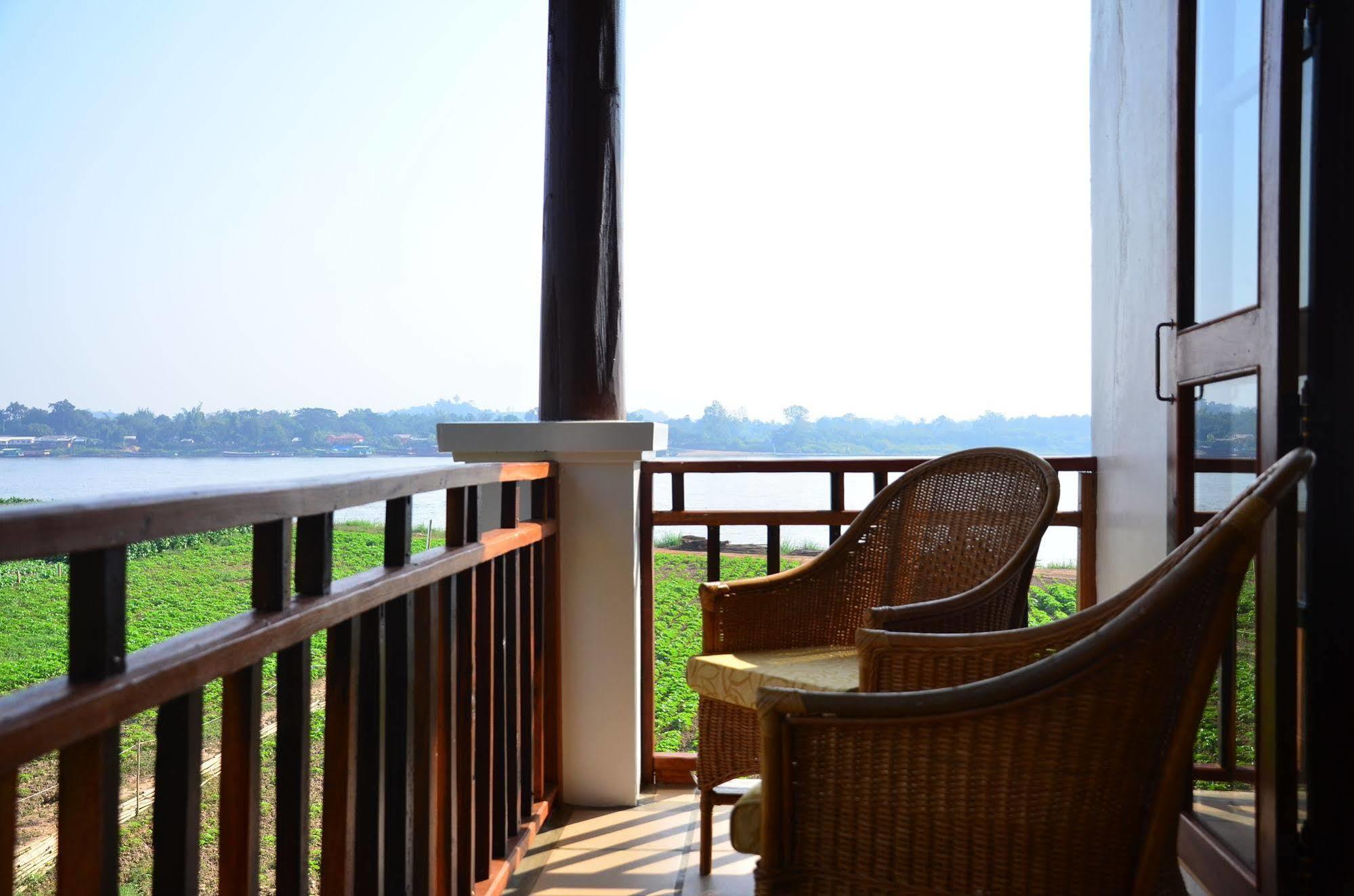 Gin'S Maekhong View Hotel Chiang Saen Exterior photo